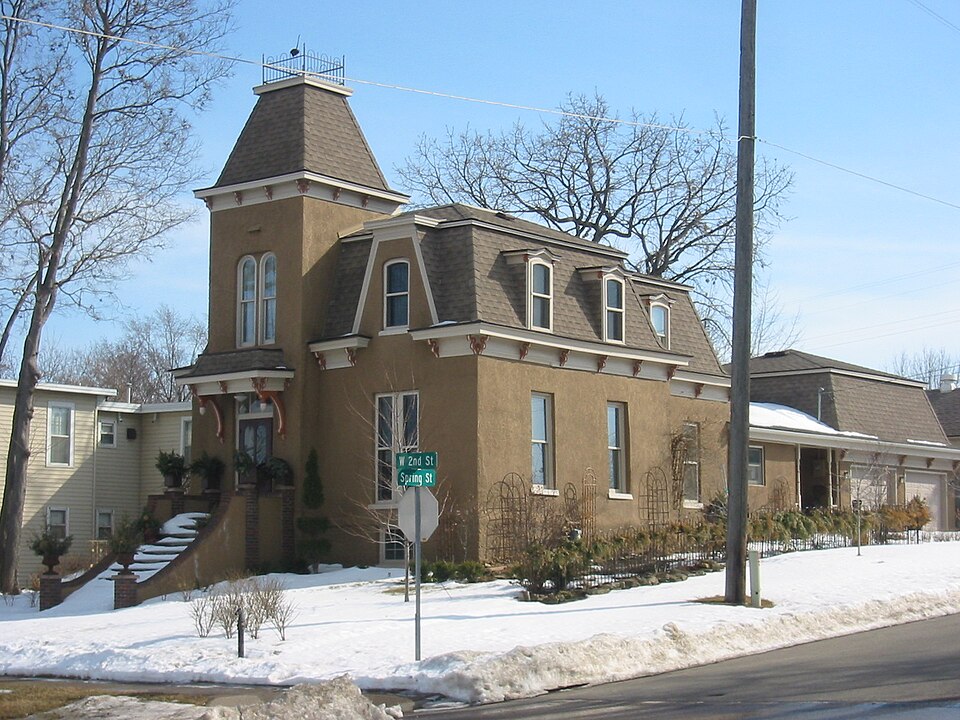 Photograph of West Second Street Residential Historic District