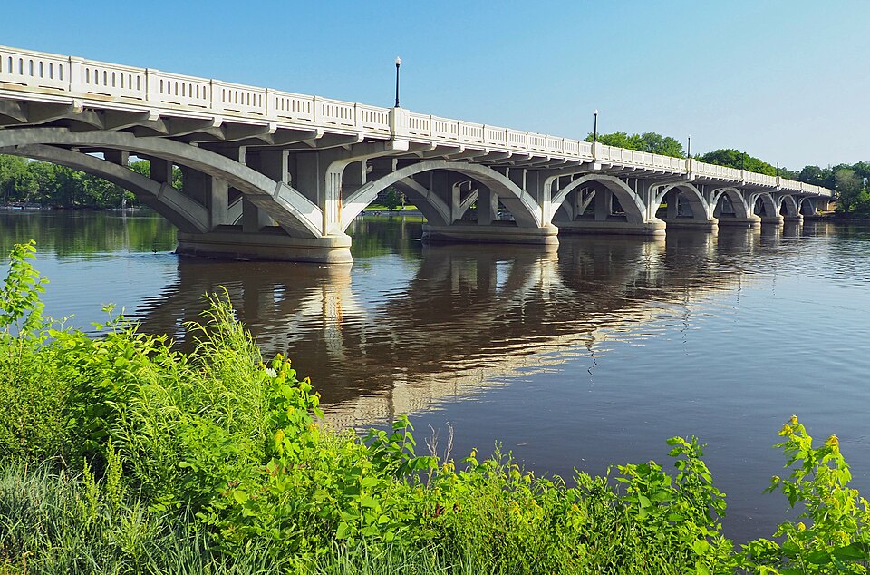 Photograph of Anoka-Champlin Mississippi River Bridge
