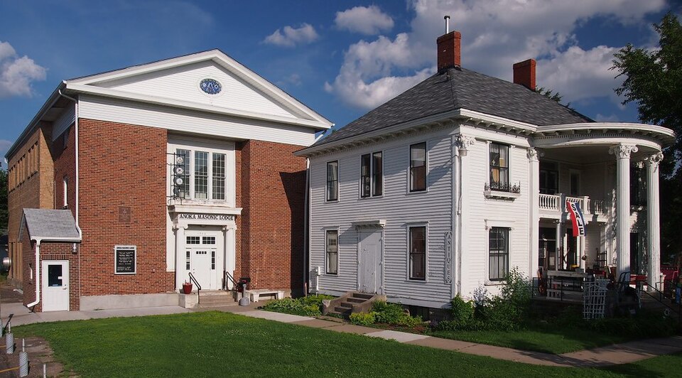 Photograph of Colonial Hall and Masonic Lodge No. 30