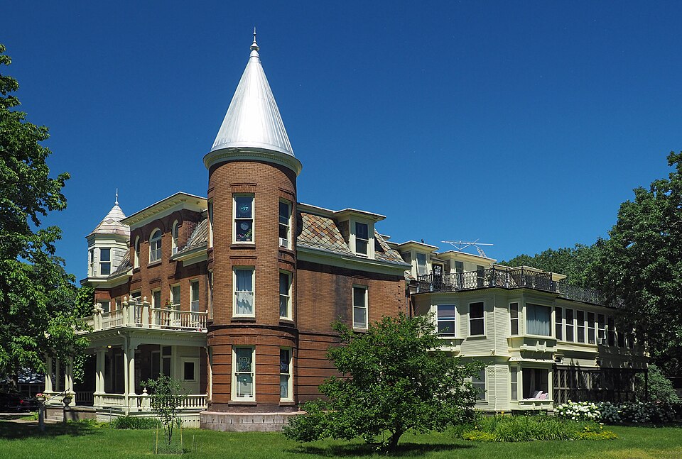 Photograph of Kline Sanatarium