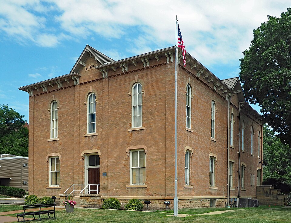 Photograph of Henderson Community Building