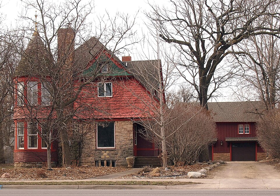Photograph of Nicherson-Tarbox House