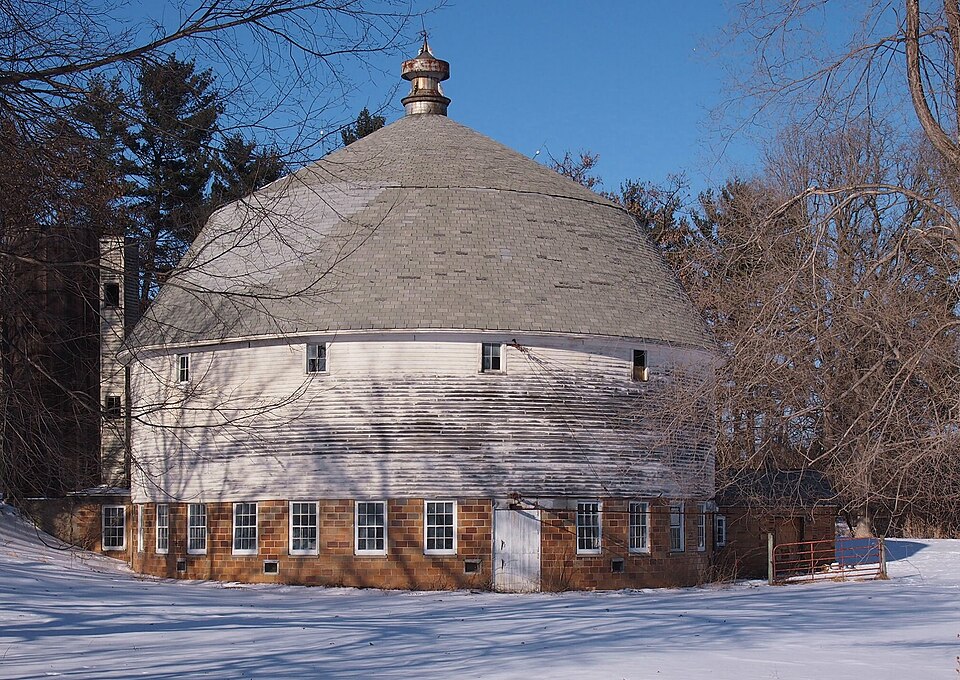 Photograph of Sparre Barn