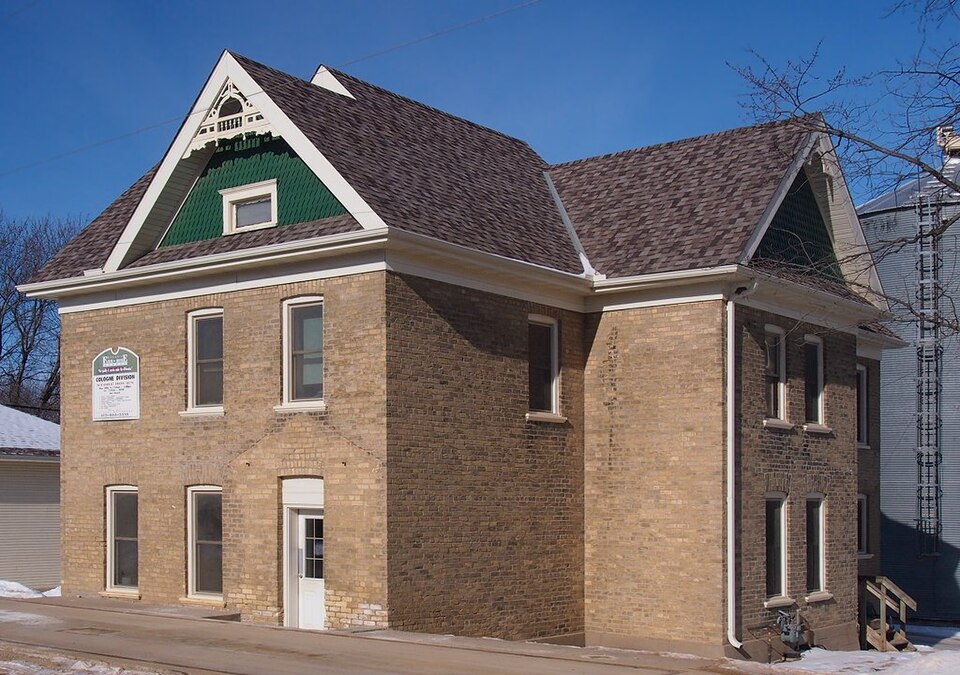Photograph of Philip Guettler House