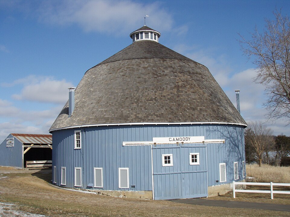 Photograph of Moody Barn