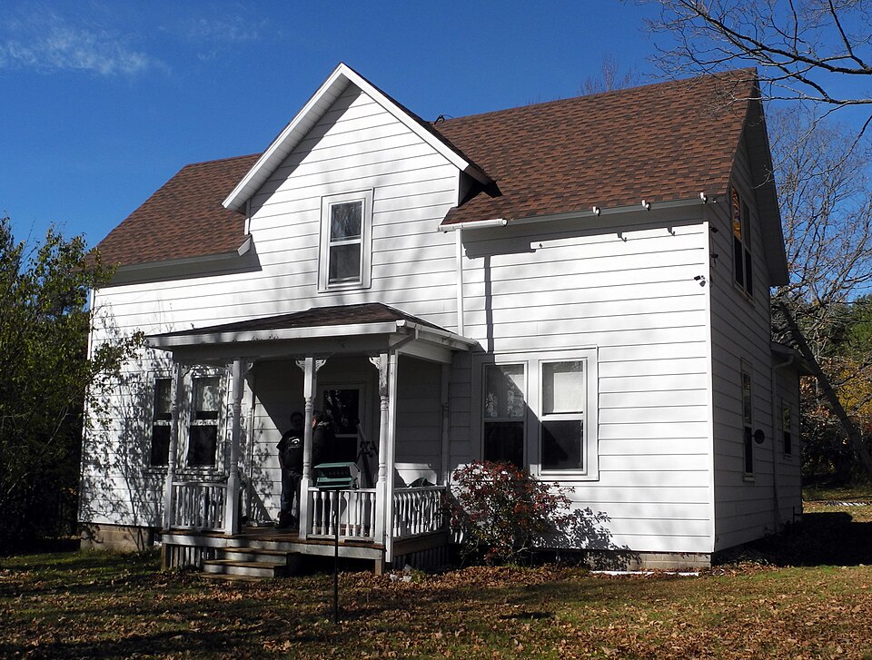 Photograph of Louis Hultgren House and Sand Pit