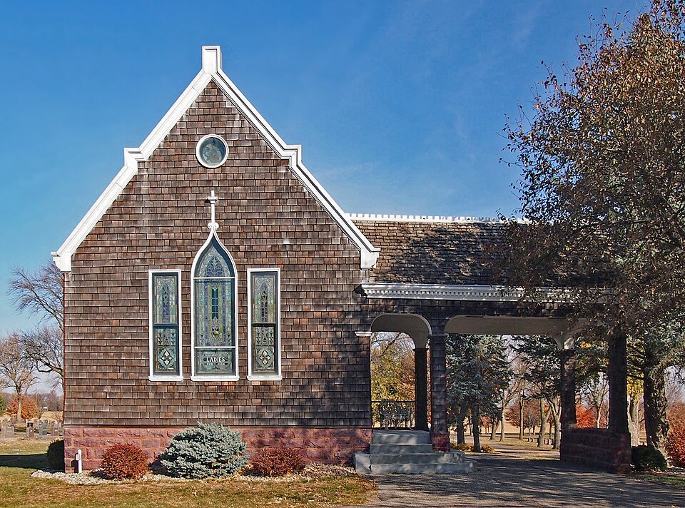 Photograph of Maplewood Chapel