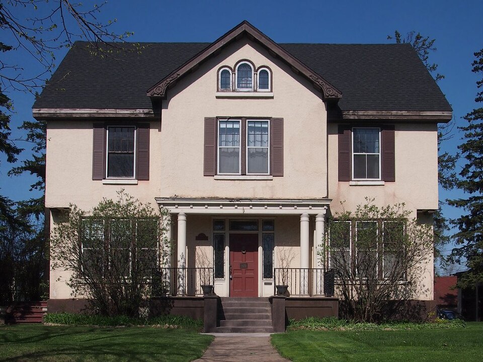 Photograph of Coates House