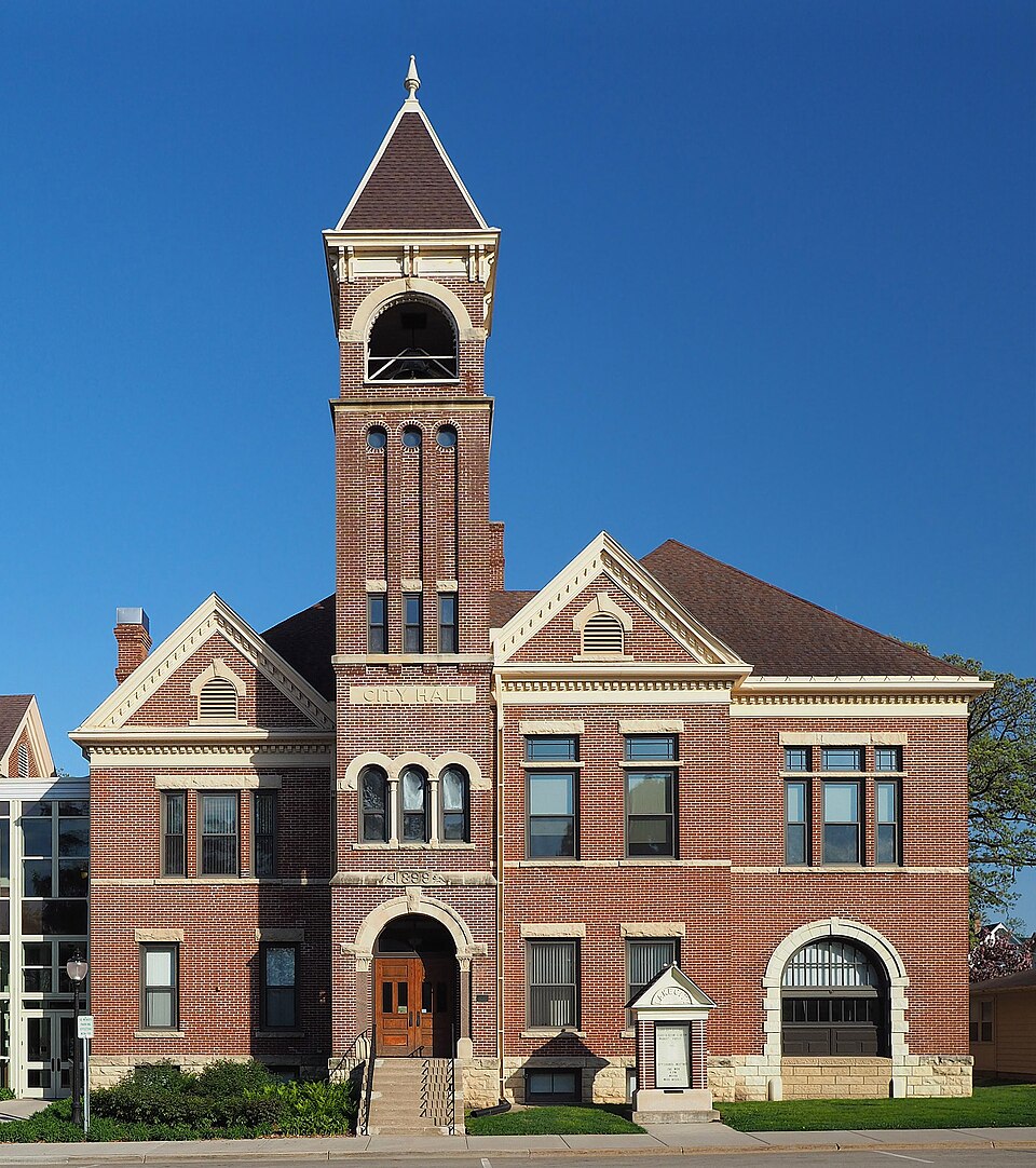 Photograph of Lake City City Hall