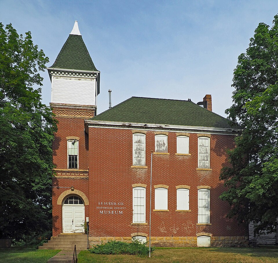 Photograph of Elysian Public School