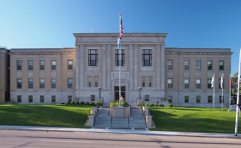 Photograph of Pope County Courthouse