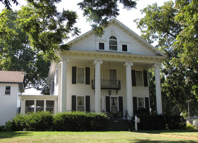Photograph of Roscoe P. Ward House