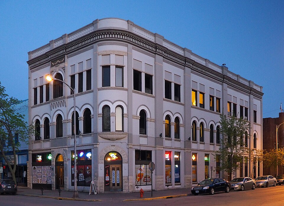 Photograph of Schlitz Hotel