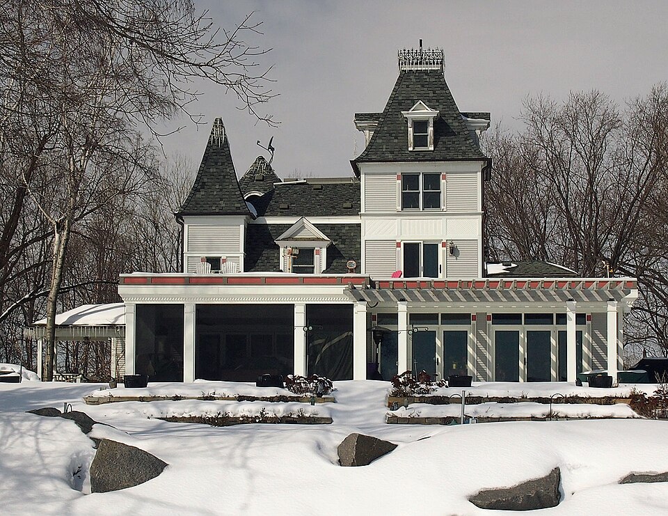 Photograph of E. H. Hobe House-Solheim