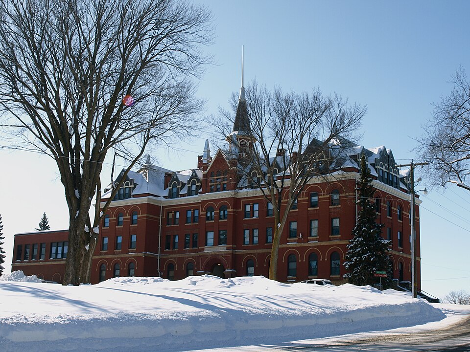 Photograph of Park Region Luther College