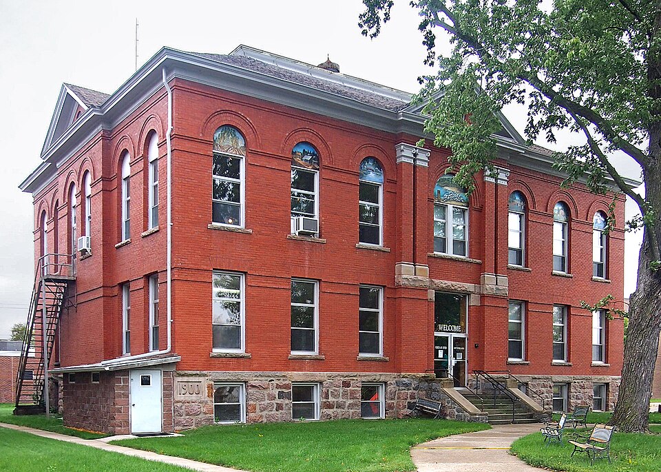 Photograph of Hubbard County Courthouse