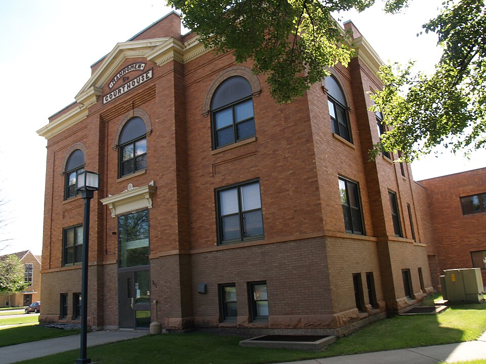 Photograph of Mahnomen County Courthouse