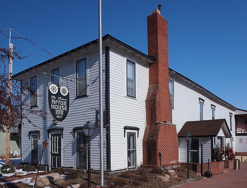 Photograph of Cushing Hotel