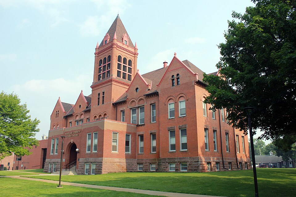Photograph of Douglas County Courthouse