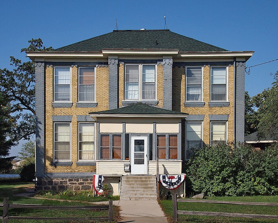 Photograph of Pine Tree Lumber Company Office Building