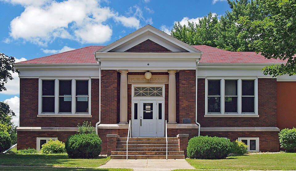 Photograph of LeRoy Public Library