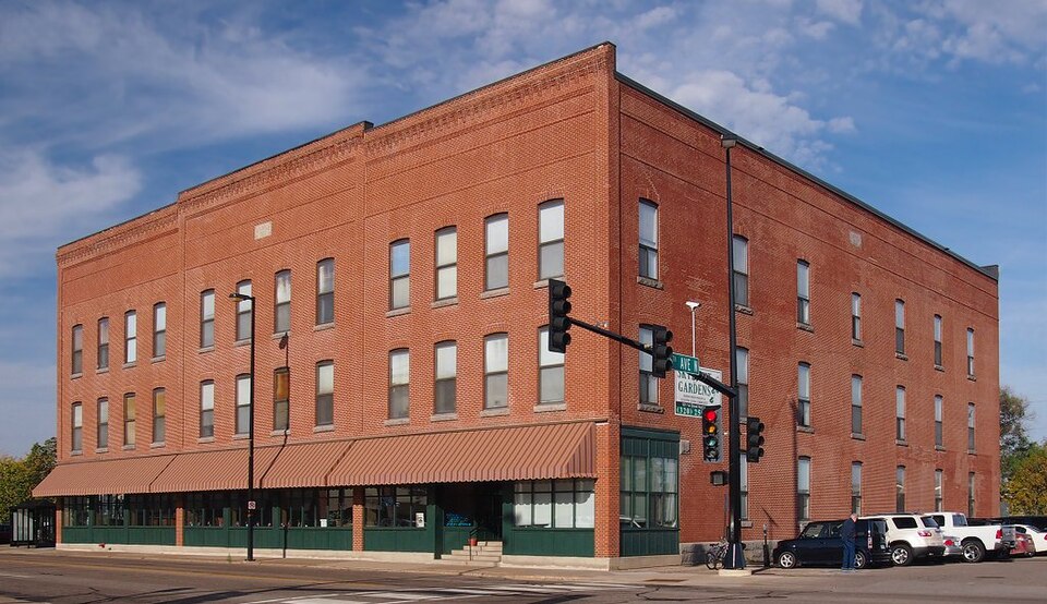 Photograph of Carter Block