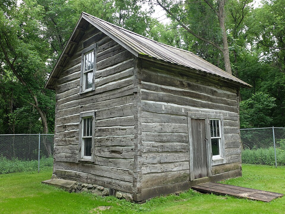 Photograph of Endreson Cabin