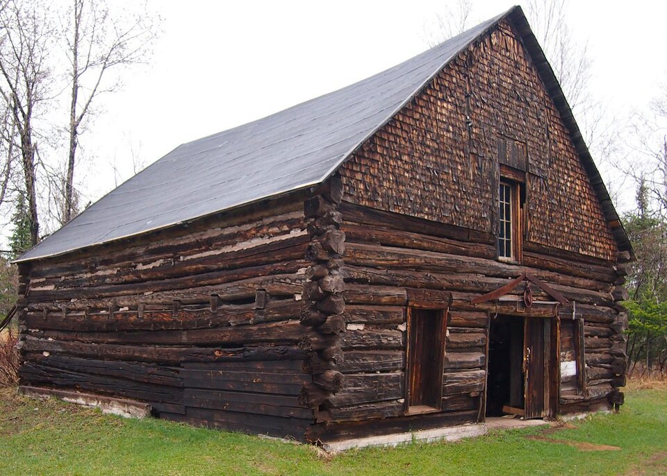 Photograph of Schroeder Lumber Company Bunkhouse