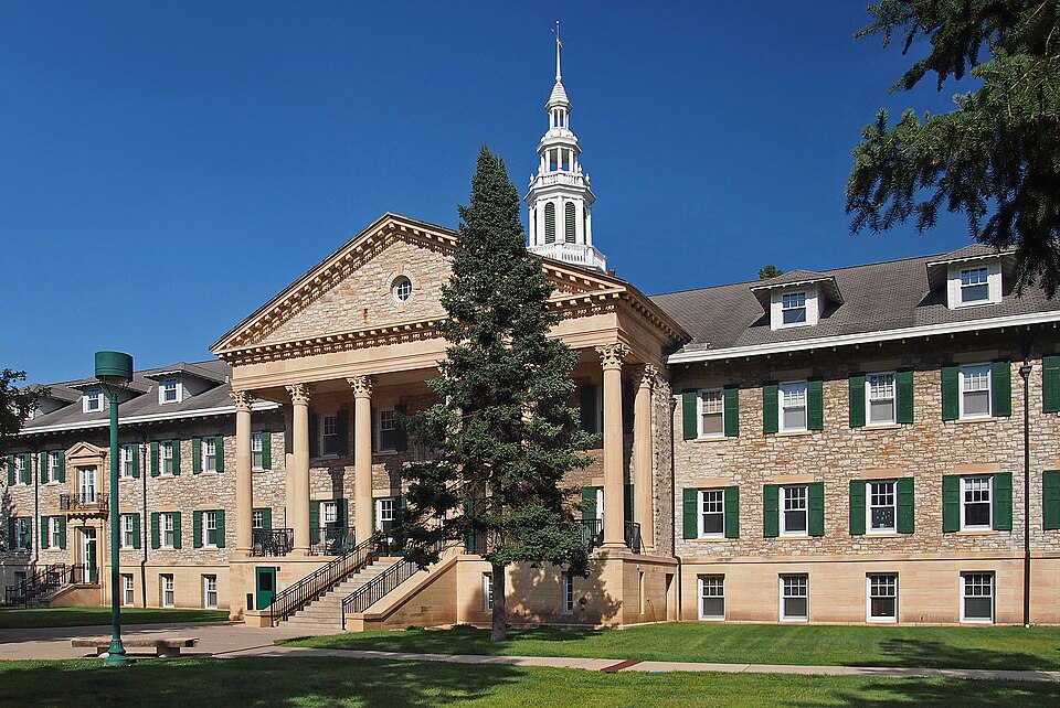 Photograph of Tate Hall, Minnesota State Academy for the Deaf