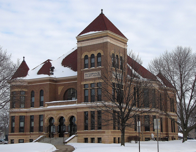 Photograph of Watonwan County Courthouse