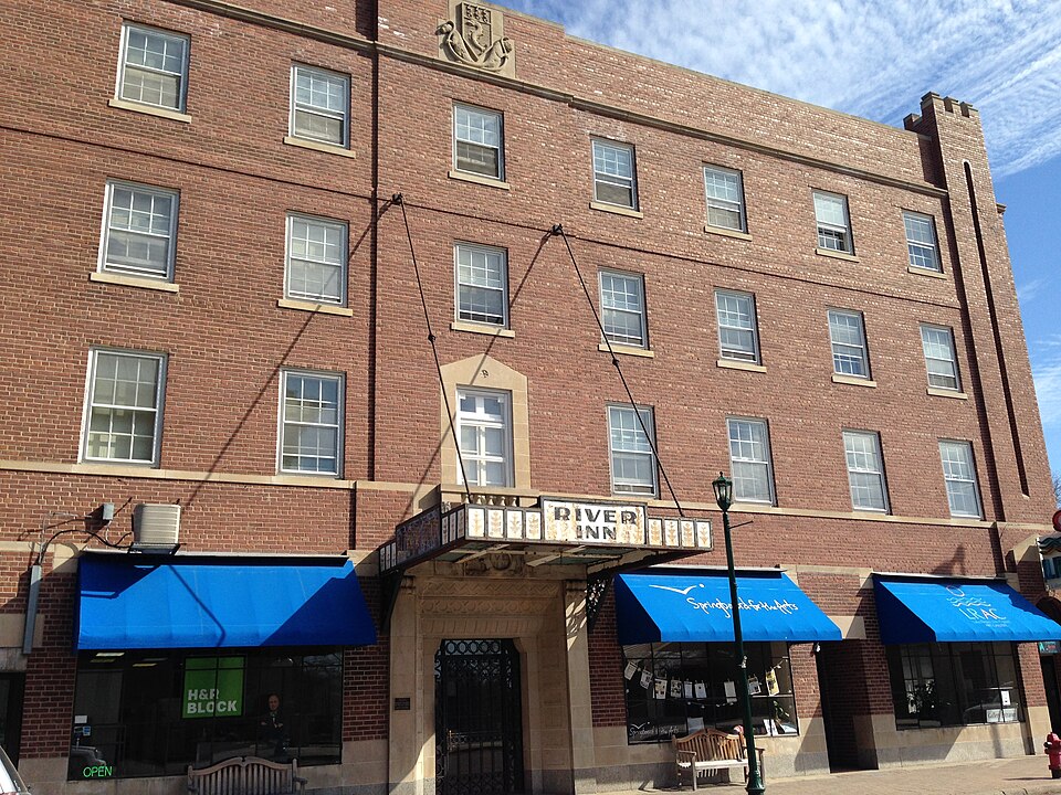 Photograph of River Inn