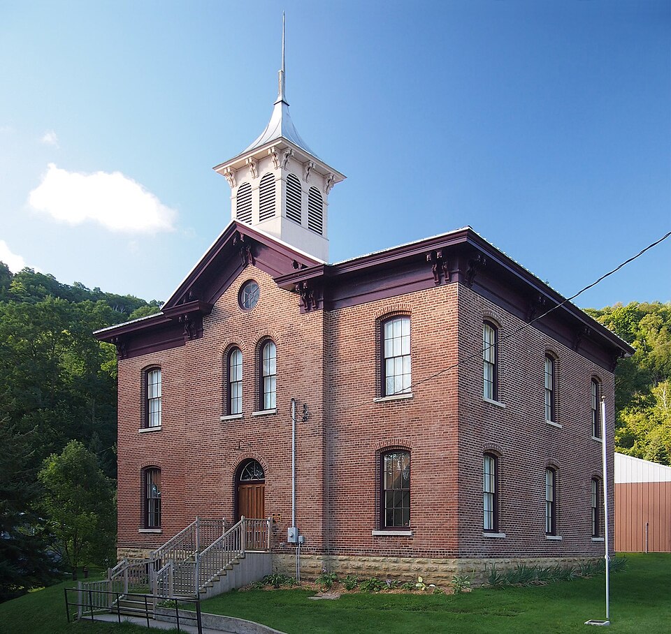 Photograph of Reads Landing School