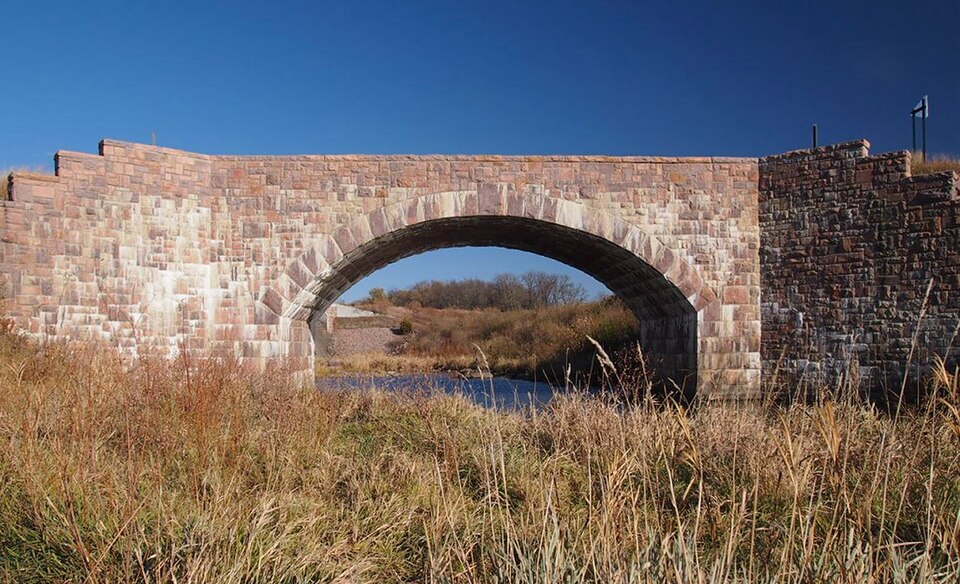 Photograph of Split Rock Bridge