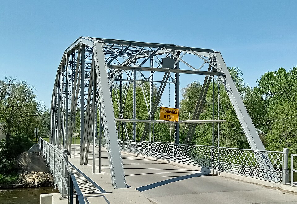 Photograph of Third Street Bridge