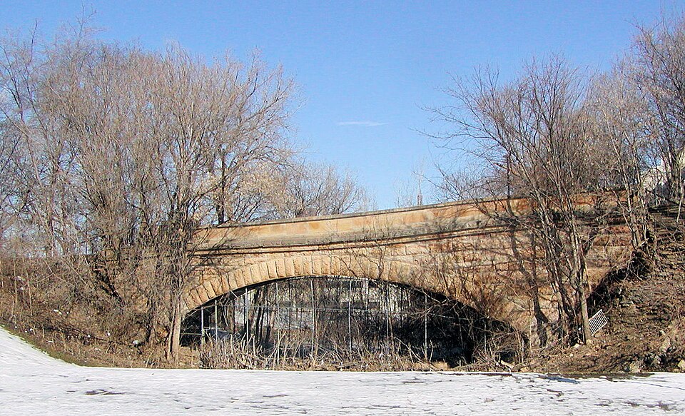 Photograph of Colorado Street Bridge