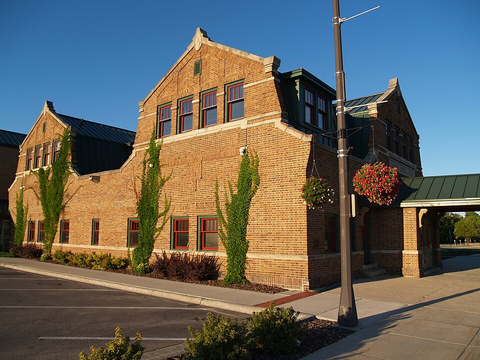 Photograph of Thief River Falls depot