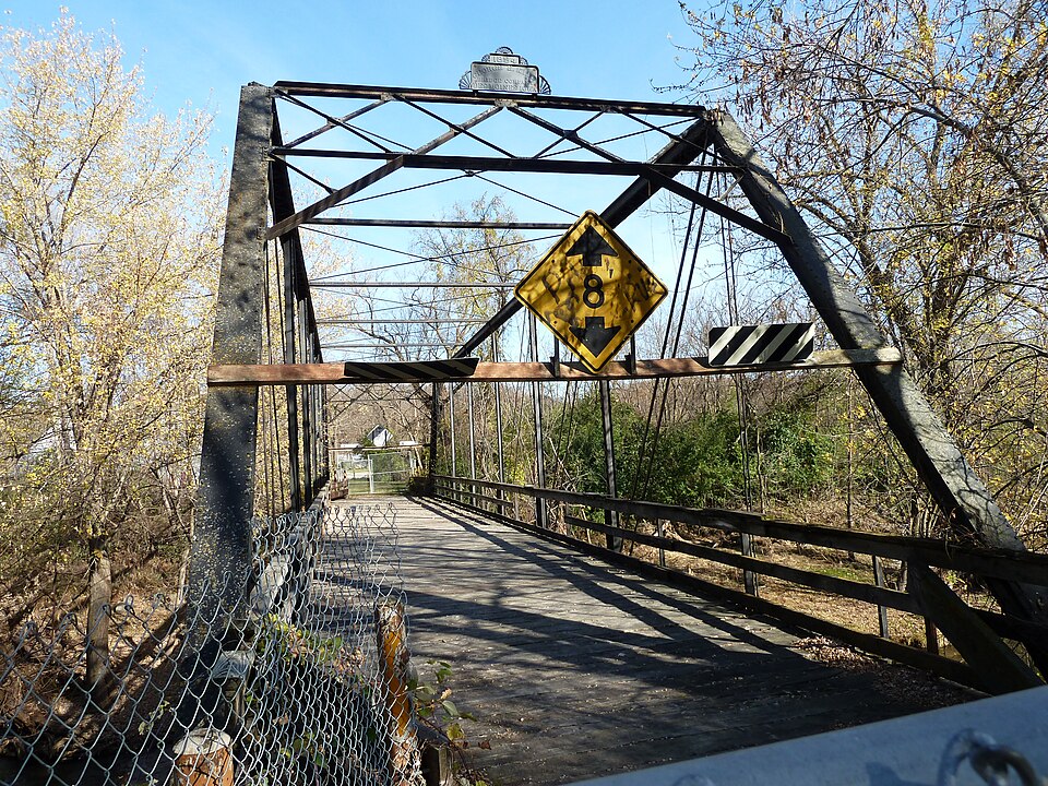 Photograph of Bridge No. L-5573