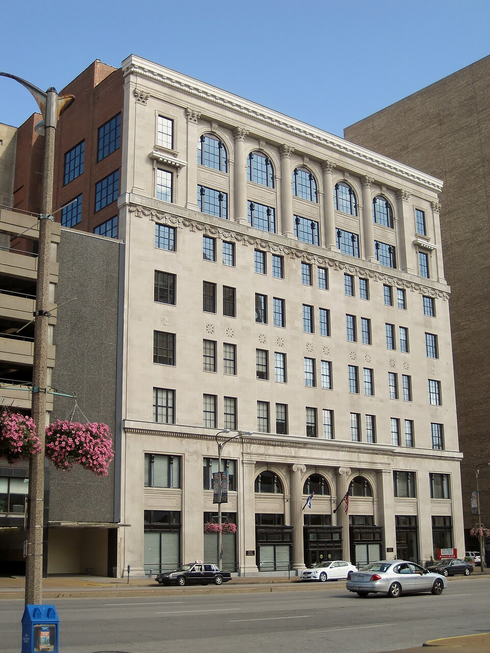 Photograph of St. Louis Post-Dispatch Building