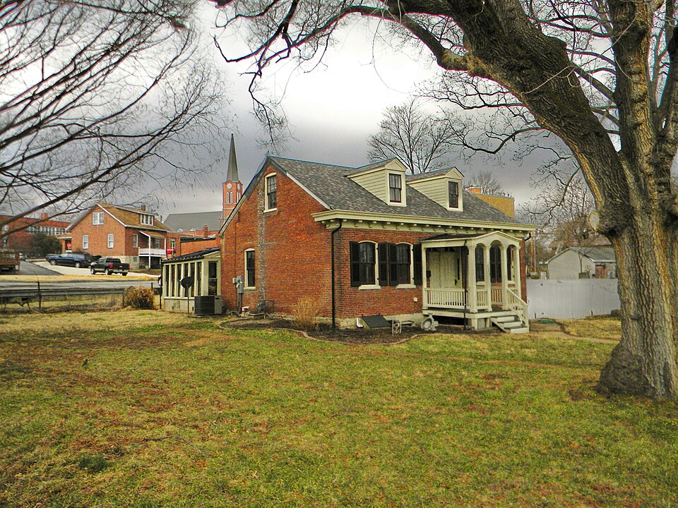 Photograph of Henry Degen House