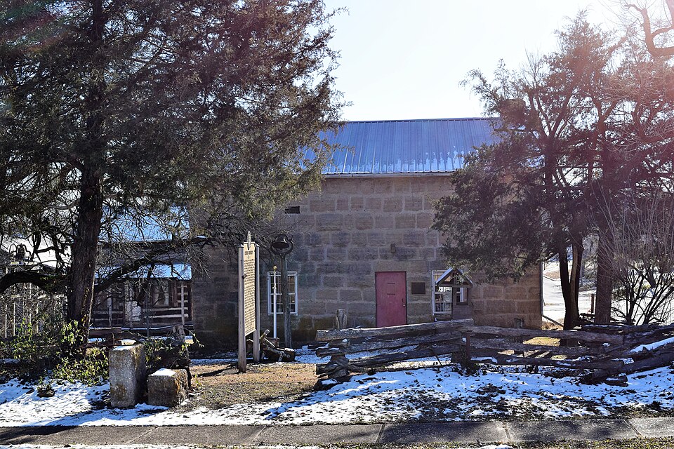 Photograph of Maries County Jail and Sheriff's House