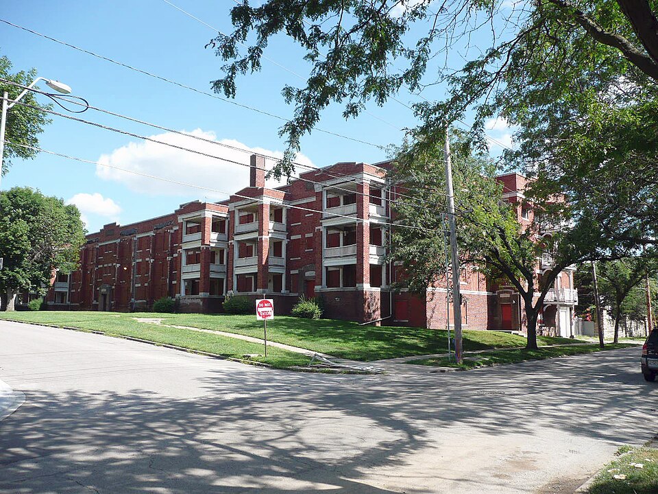 Photograph of Knickerbocker Apartments