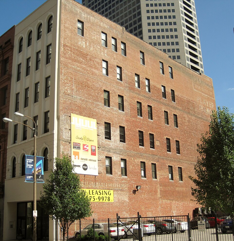 Photograph of Thiebe-Stierlin Music Company Building