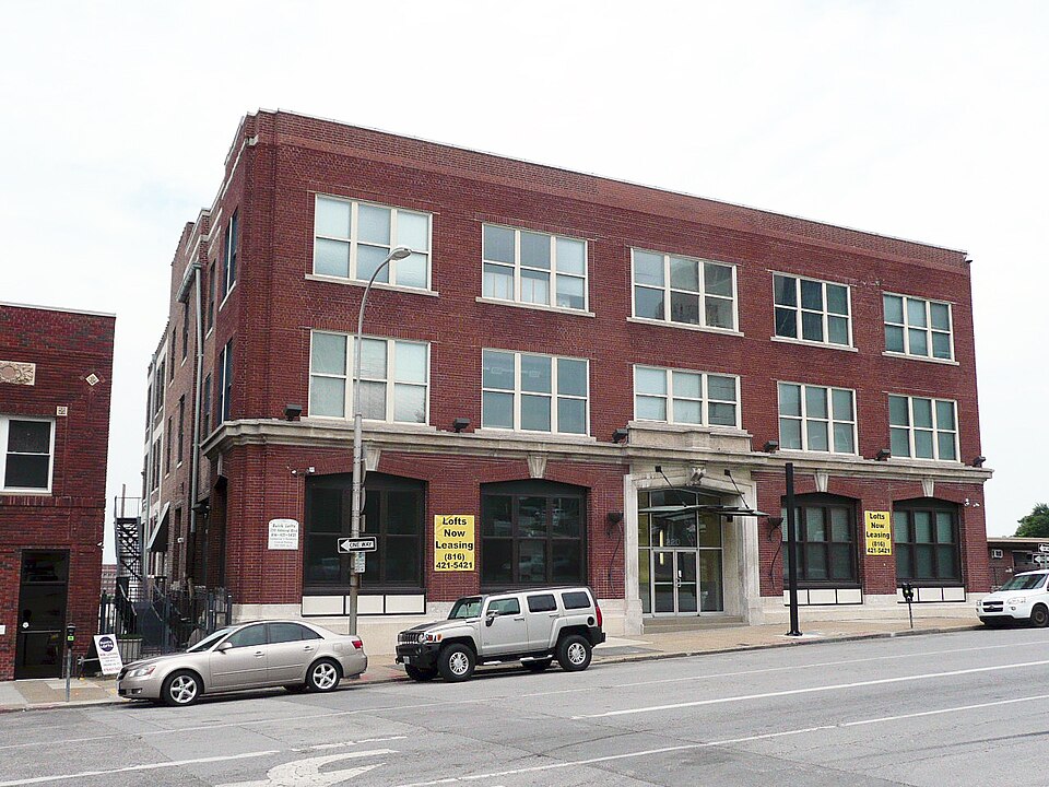 Photograph of Buick Automobile Company Building