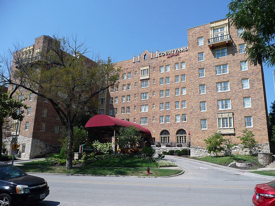Photograph of Park Lane Apartments