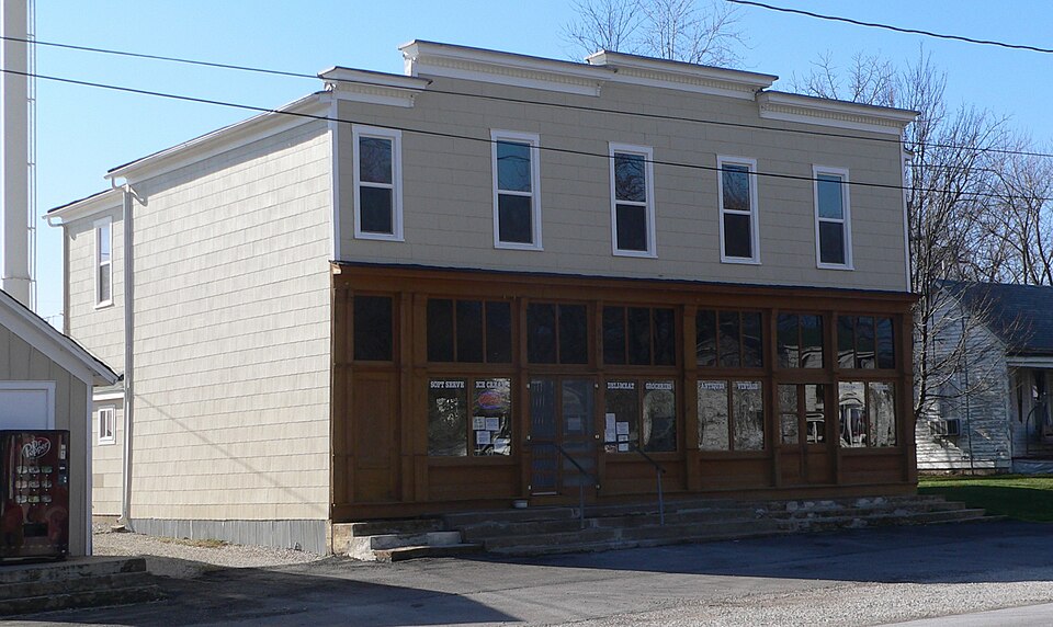 Photograph of Farmers Mercantile Co. Building
