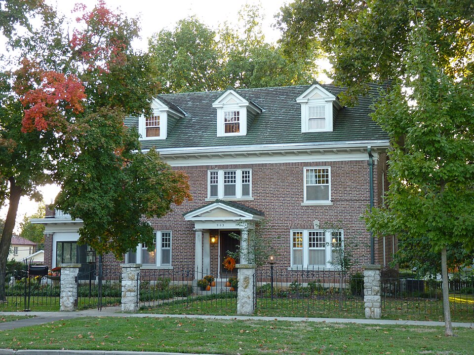 Photograph of Edward M. and Della C. Wilhoit House