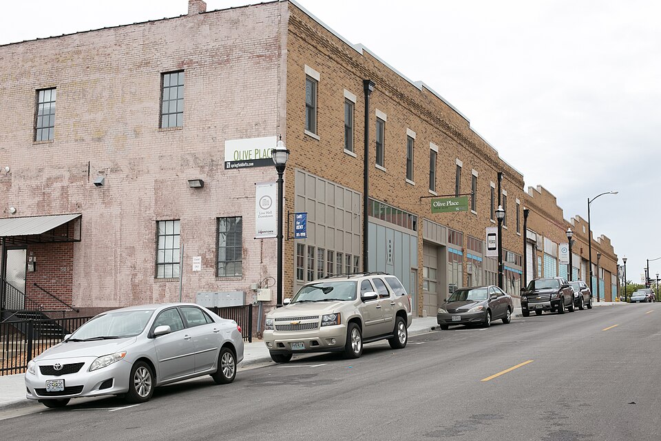 Photograph of Finkbiner Building