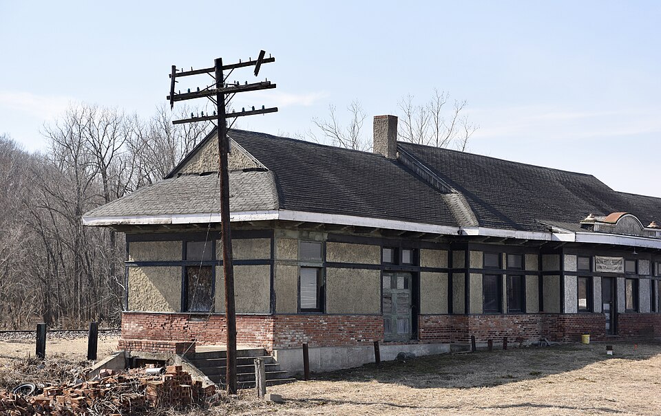 Photograph of Louisiana Chicago & Alton Railroad Depot