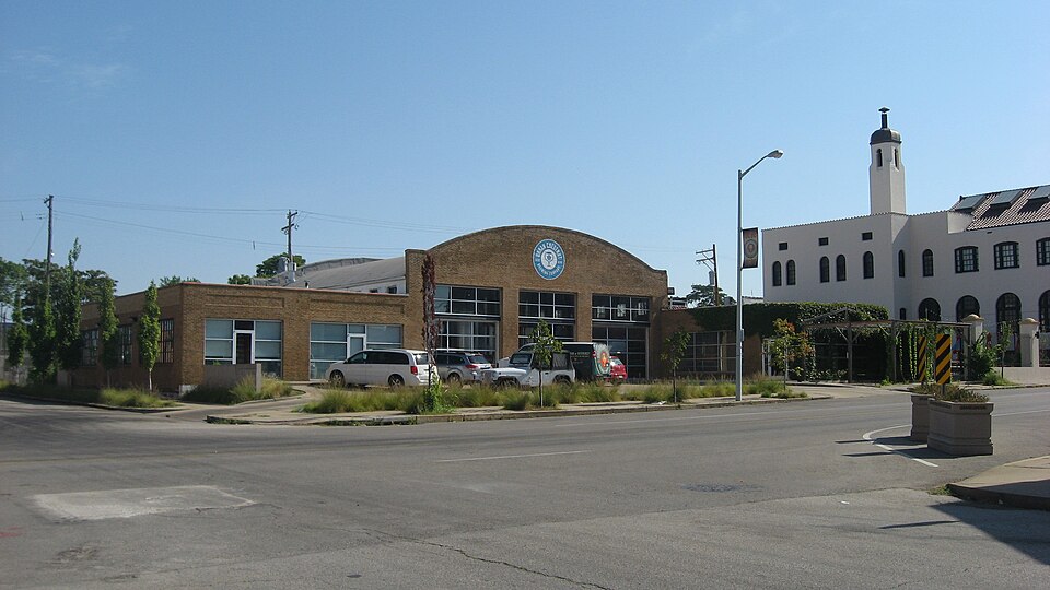 Photograph of Royal Tire Service Inc. Building
