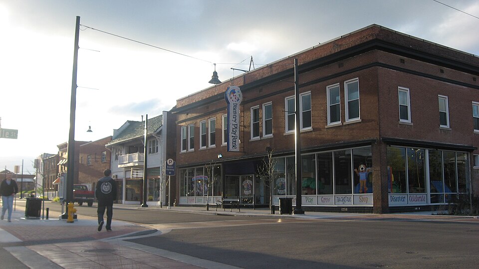 Photograph of Broadway-Middle Commercial Historic District